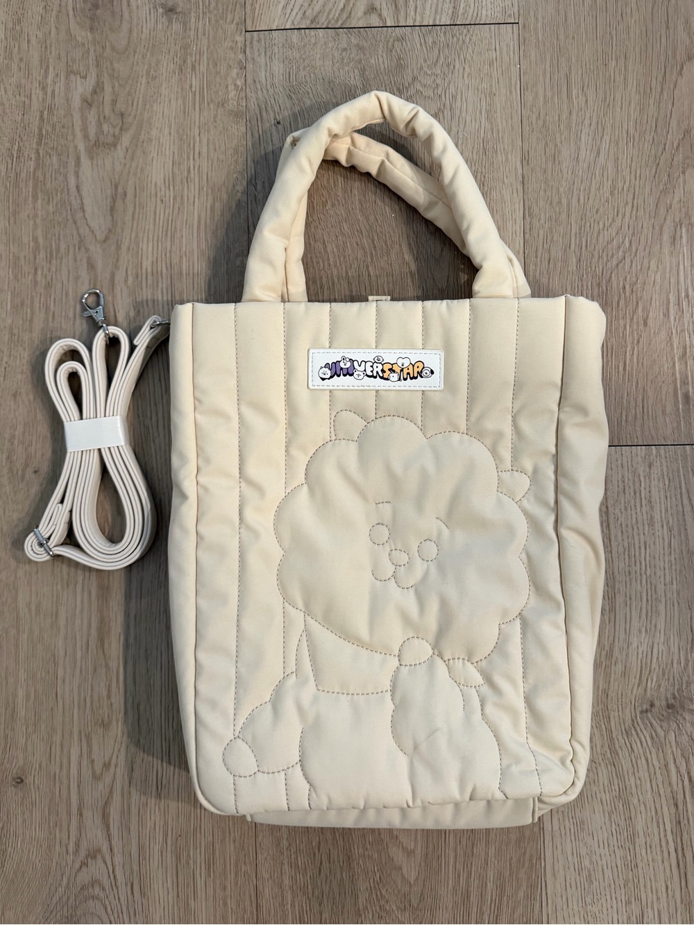 NWOT BT21 Rj Active Quilt Cream Tote Bag / Crossbody - Picture 2 of 6